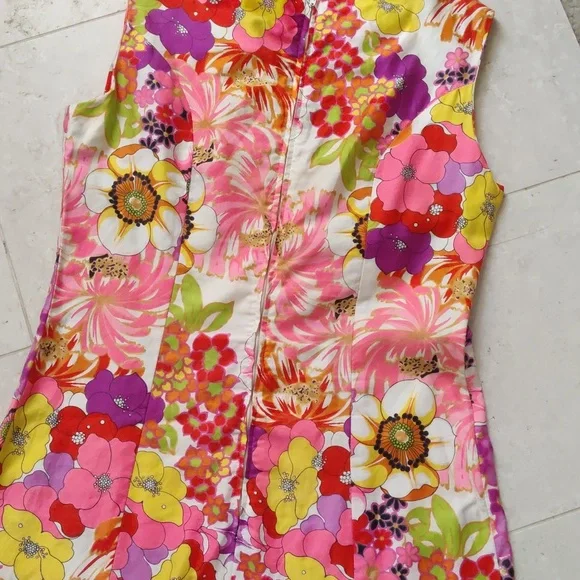 Vintage Liberty Circle Retro Psychedelic Shift Dress from the 1960s 🌺 - Picture 9 of 17